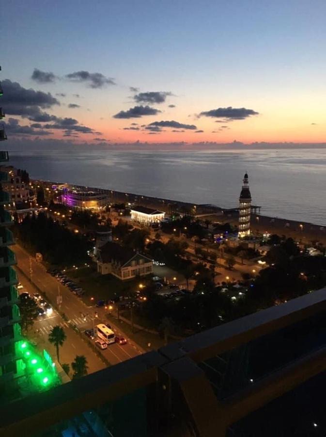 Orbi Citu Apart-Hotel Batumi Esterno foto