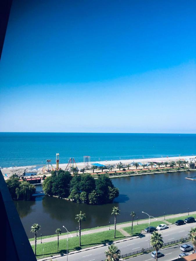 Orbi Citu Apart-Hotel Batumi Esterno foto